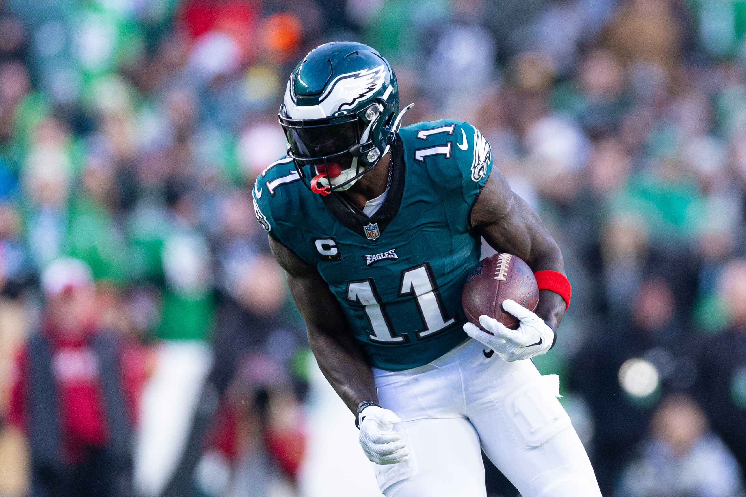 Highest paid NFL players, A.J. Brown contract