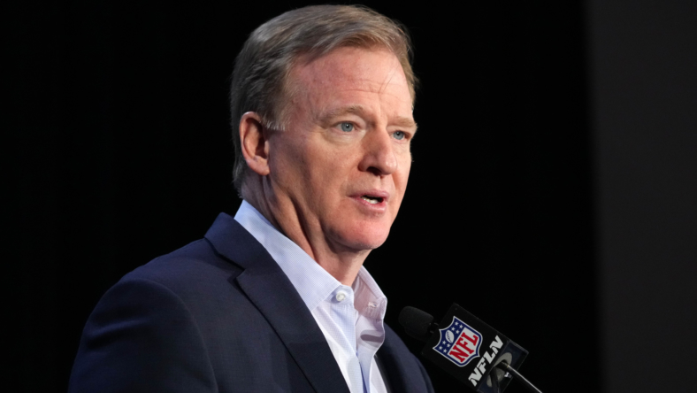 NFL: Super Bowl Host Committee Handoff Press Conference