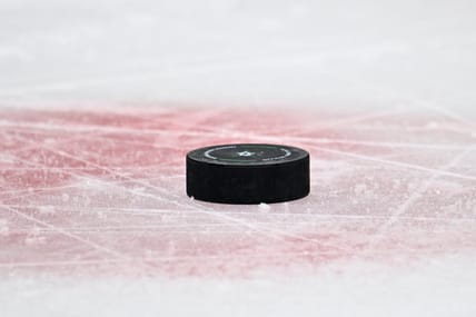 NHL: Chicago Blackhawks at Dallas Stars