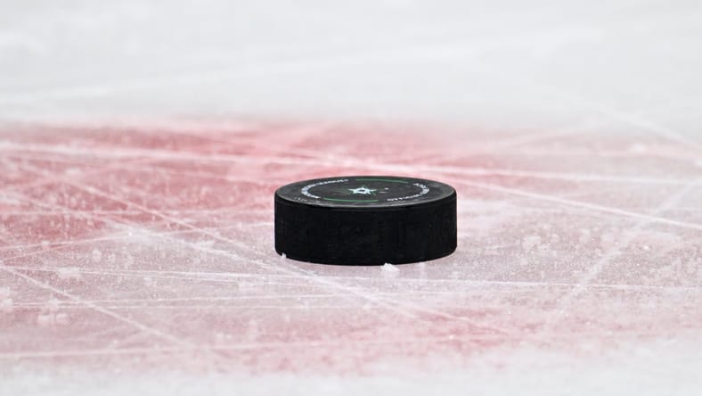 NHL: Chicago Blackhawks at Dallas Stars