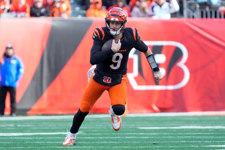 NFL quarterbacks Christmas gifts